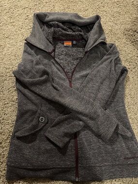 Merrell Women's Gray Full-Zip Hoodie Sweater with Maroon Trim